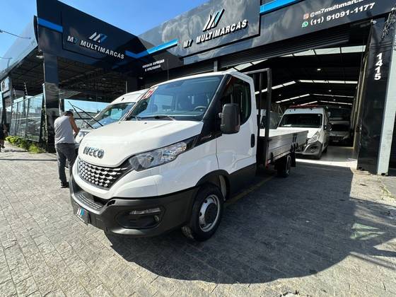 IVECO DAILY 3.0 TURBO DIESEL 35-150 CHASSI CS MANUAL IVECO DAILY 3.0 TURBO DIESEL 35-150 CHASSI CS MANUAL